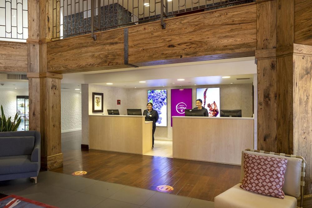 Corque Hotel 4*